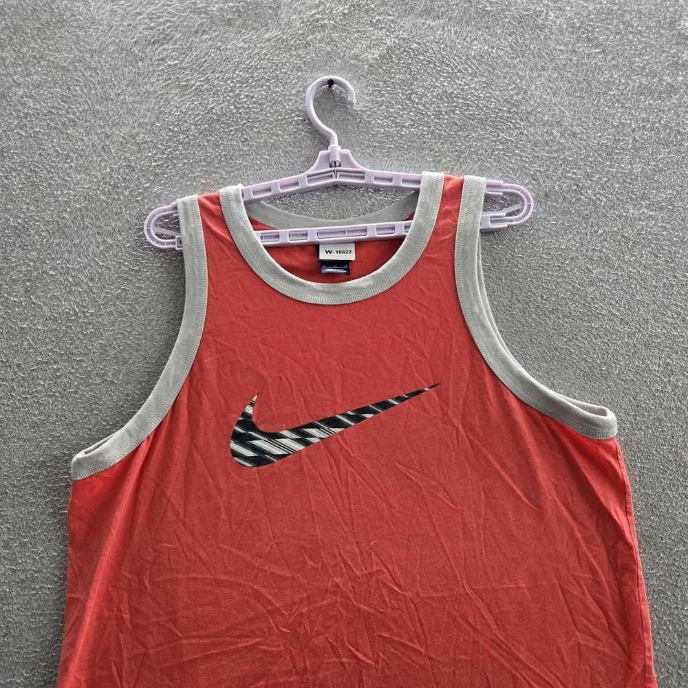 Nike domestic orders